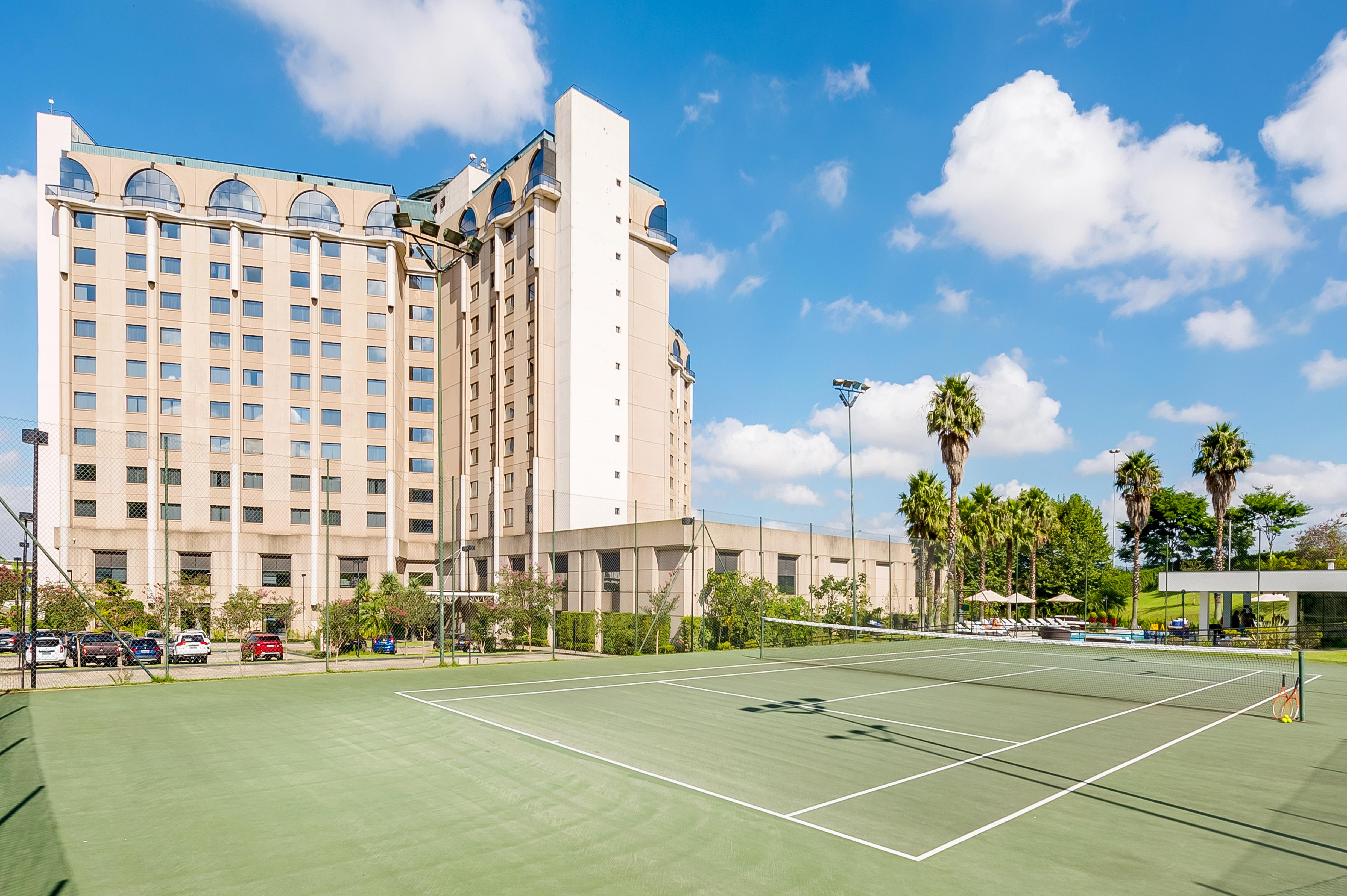 พูลแมน เซา เปาโล กัวรูลโย แอร์พอร์ต Hotel กัวรูยุส ภายนอก รูปภาพ Tennis courts at the Hyatt Regency Newport Beach