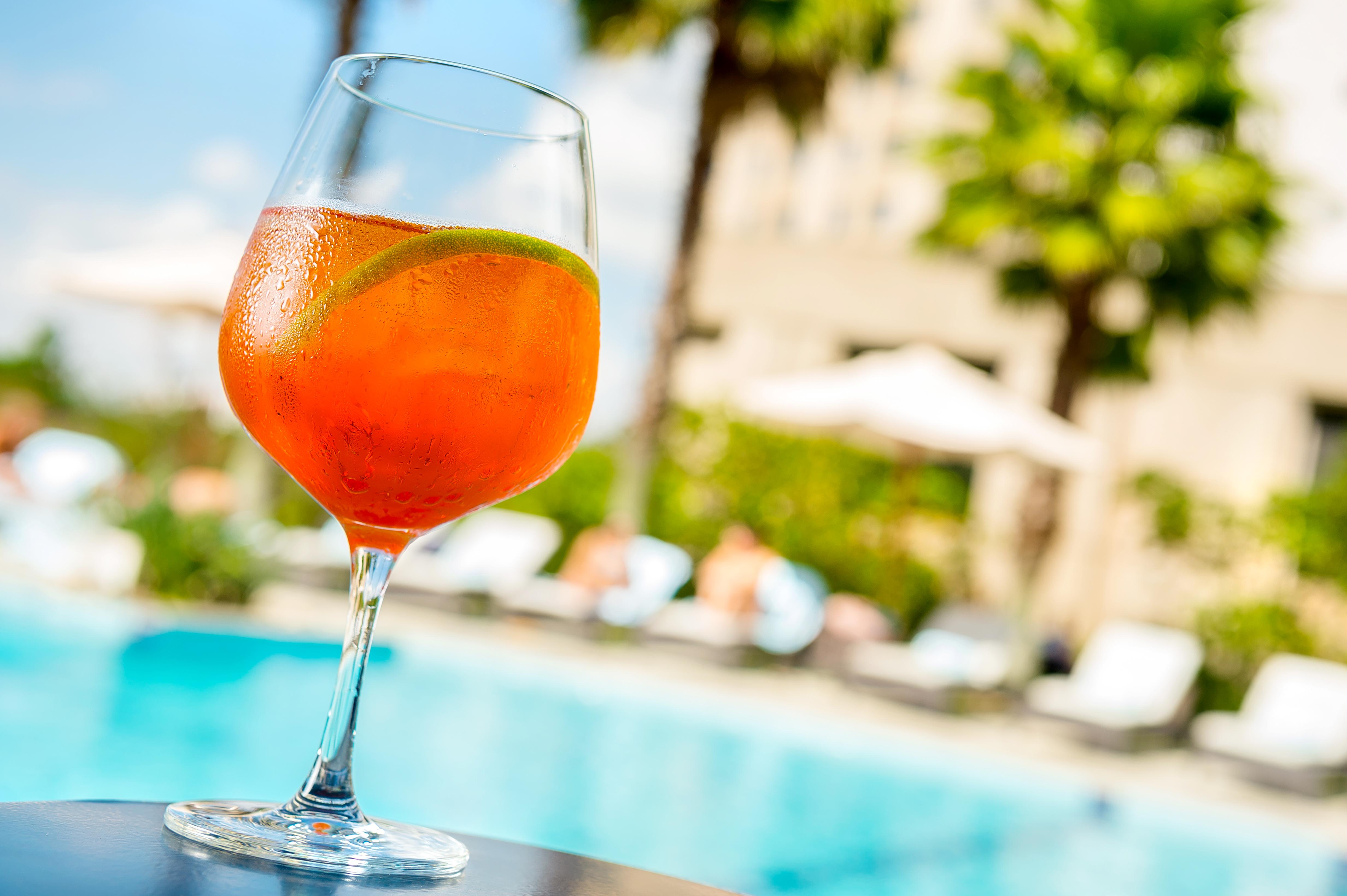 พูลแมน เซา เปาโล กัวรูลโย แอร์พอร์ต Hotel กัวรูยุส ภายนอก รูปภาพ A glass of Aperol Spritz
